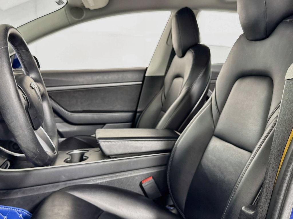 Used 2020 Tesla Model 3 Standard Range RWD image 9