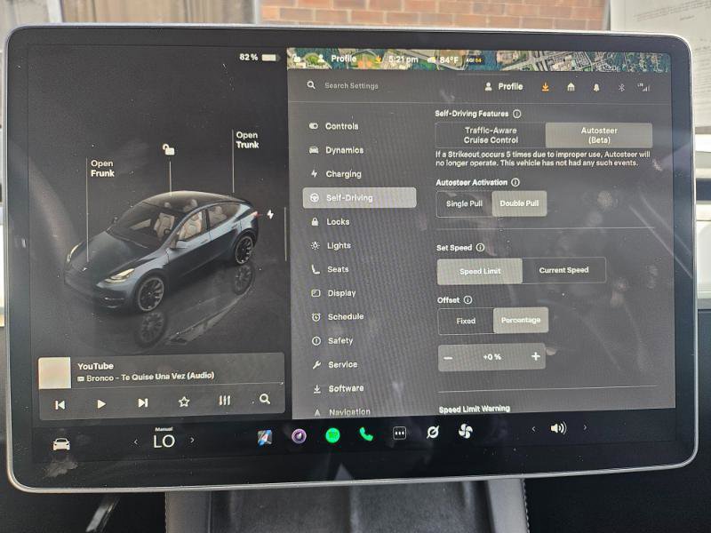 Used 2024 Tesla Model Y Long Range AWD/4WD image 43