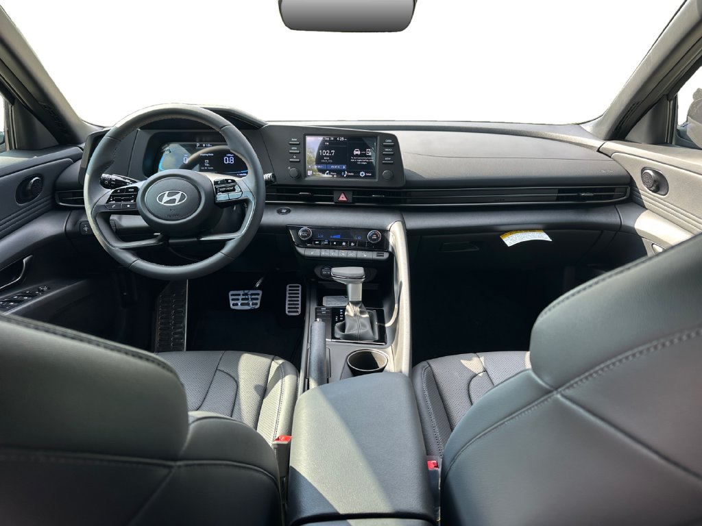 New 2026 Hyundai Elantra SEL Sport FWD image 21