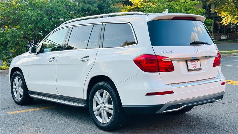 Used 2016 Mercedes-Benz GL 450 4MATIC w/ Premium I Package image 8