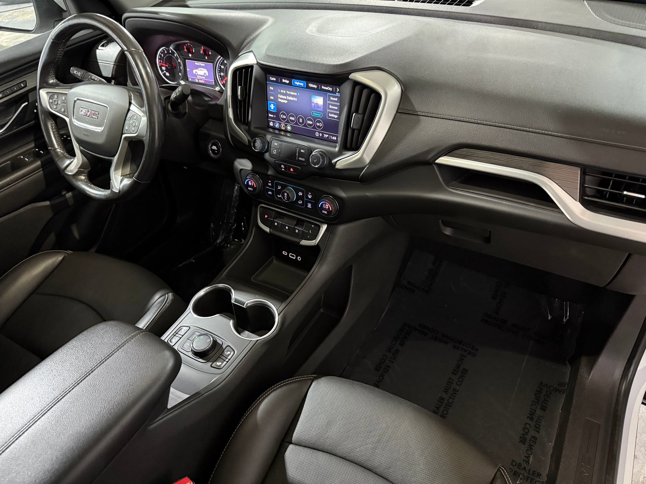 Used 2022 GMC Terrain SLT image 41