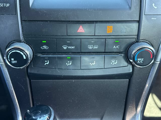 Used 2017 Toyota Camry SE FWD image 32