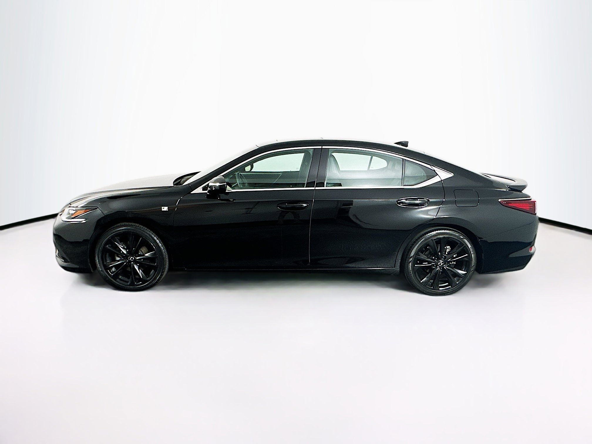 Used 2023 Lexus ES 350 F Sport image 4