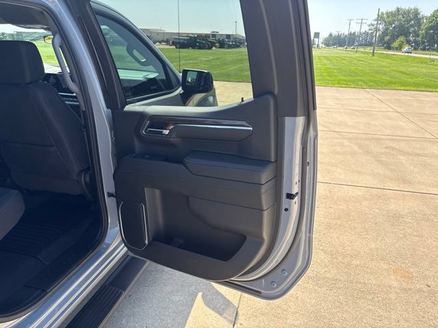 Used 2024 Chevrolet Silverado 1500 RST AWD/4WD image 20