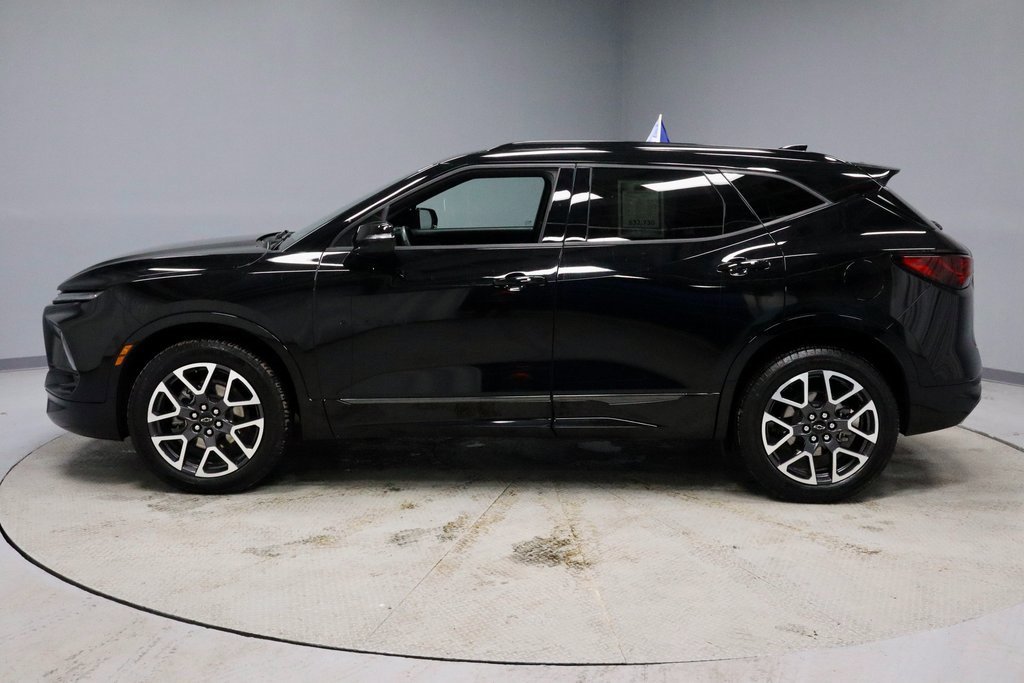 Used 2025 Chevrolet Blazer RS image 9