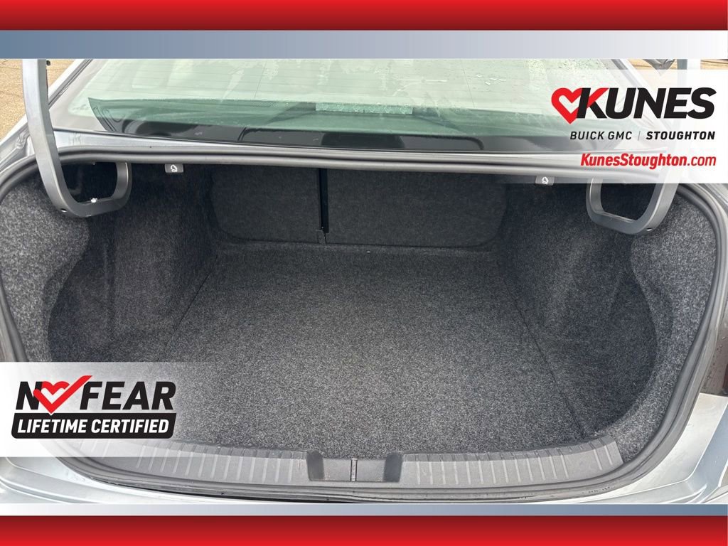 Used 2024 Volkswagen Jetta SE image 18