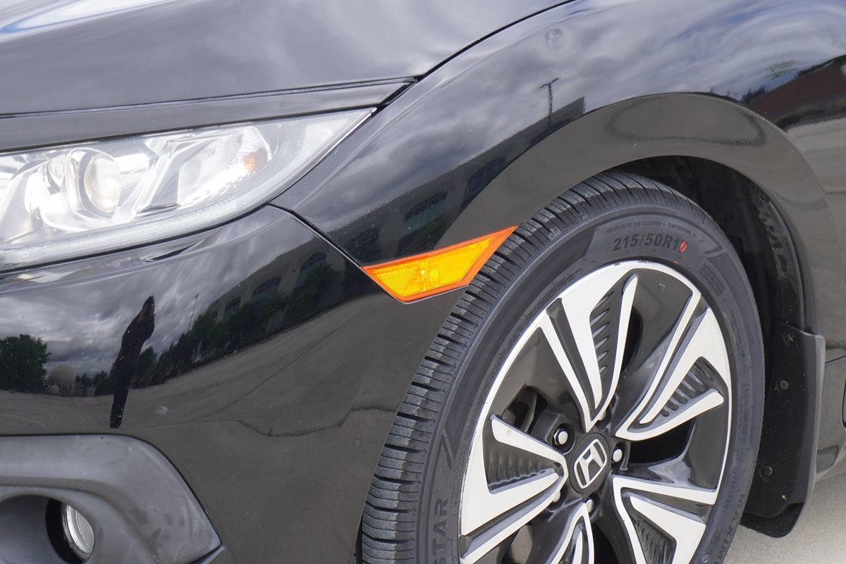 Used 2016 Honda Civic EX-T image 2
