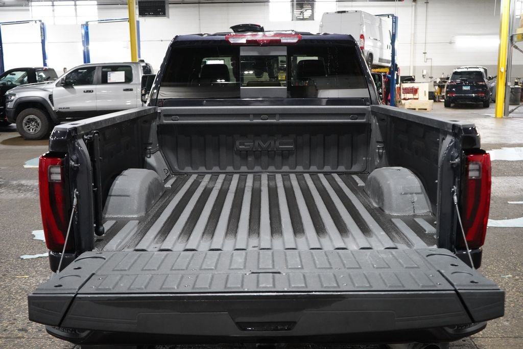 Used 2025 GMC Sierra 2500 Denali Ultimate w/ LPO, GMC Protection Package AWD/4WD image 11