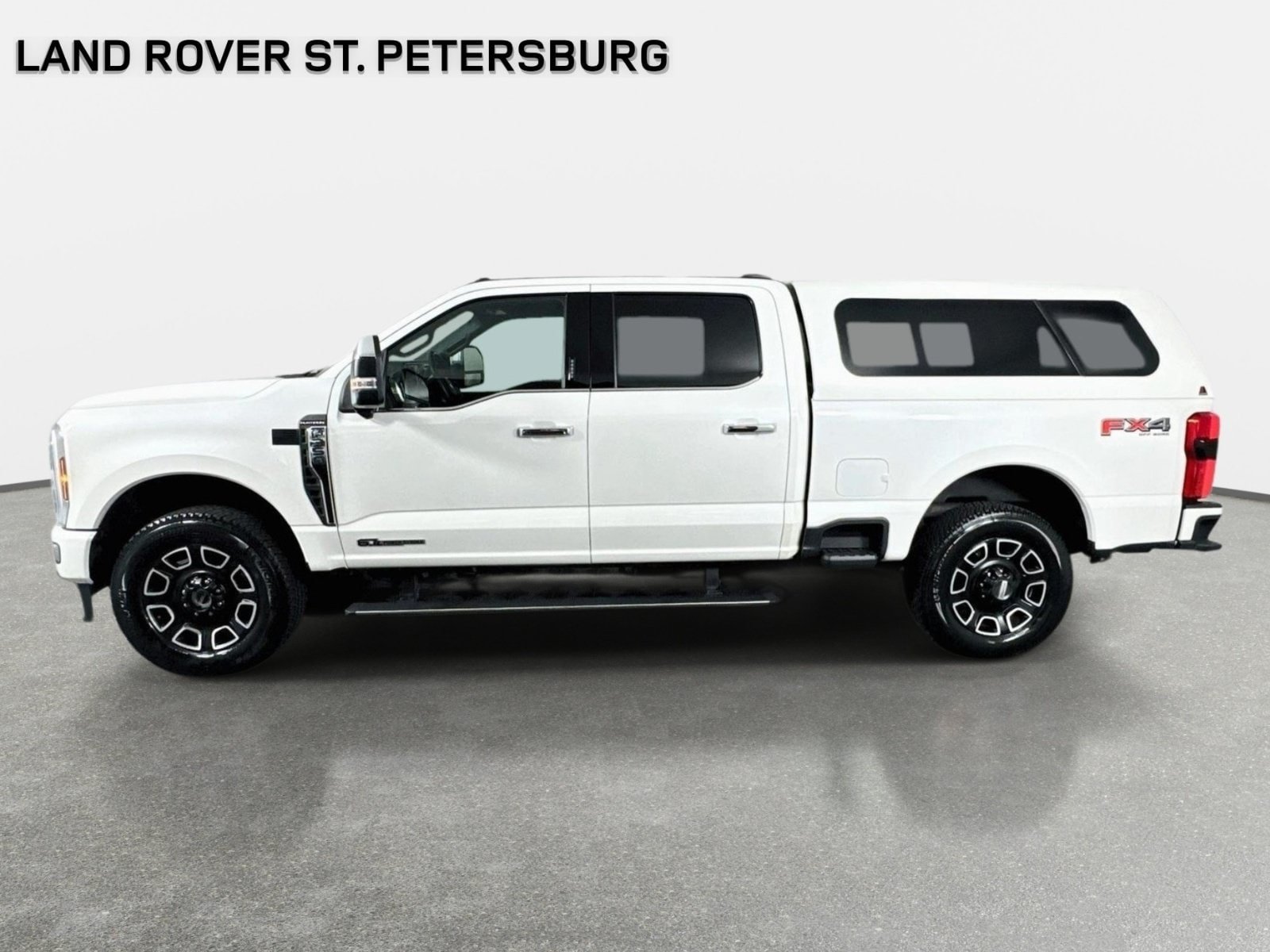 Used 2024 Ford F350 Platinum w/ FX4 Off-Road Package AWD/4WD image 9