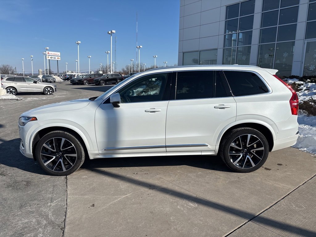 Certified 2023 Volvo XC90 B6 Plus image 9