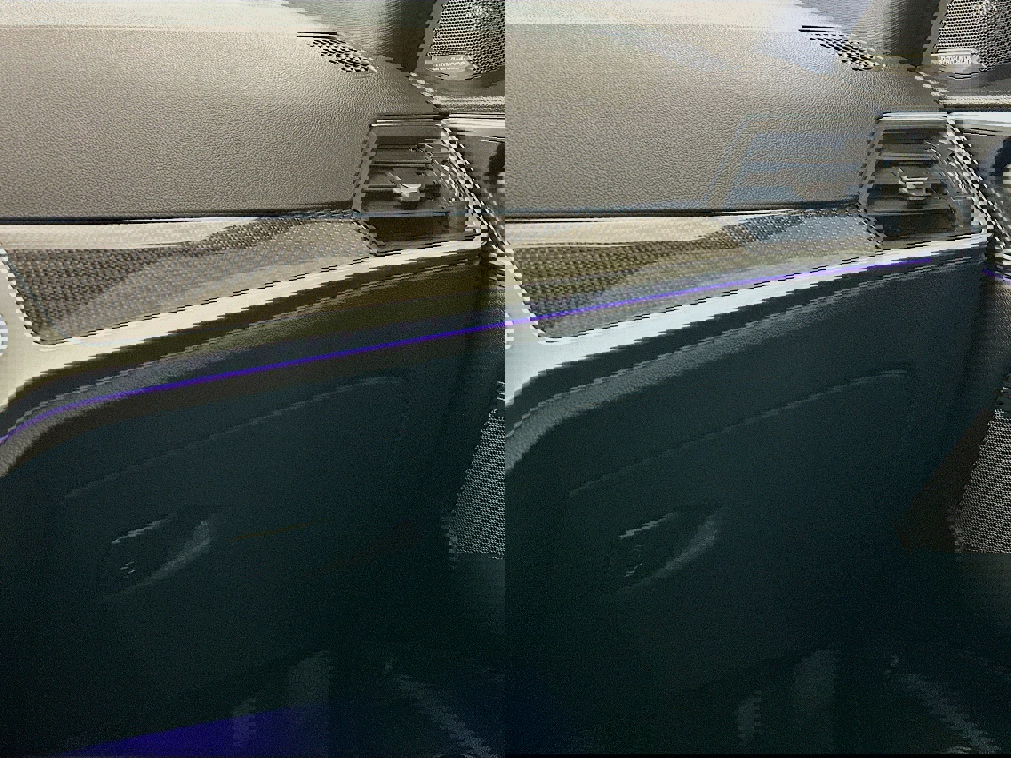 Used 2021 BMW M4 Coupe w/ Executive Package image 16