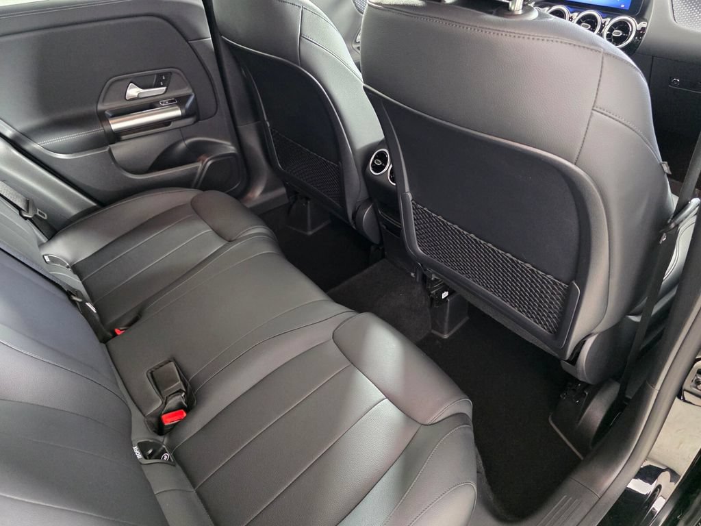 Certified 2025 Mercedes-Benz GLA 250 image 25