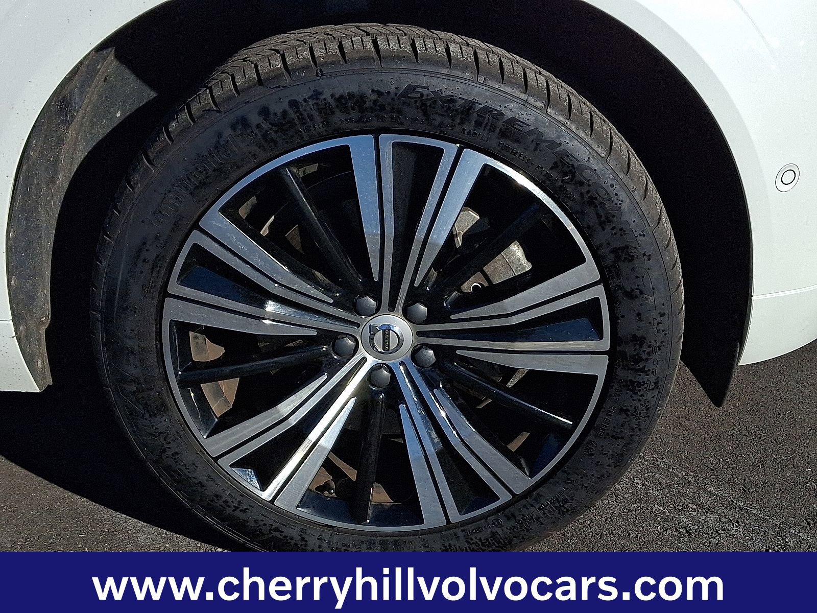 Certified 2022 Volvo XC60 B6 Inscription w/ Advanced Package image 9