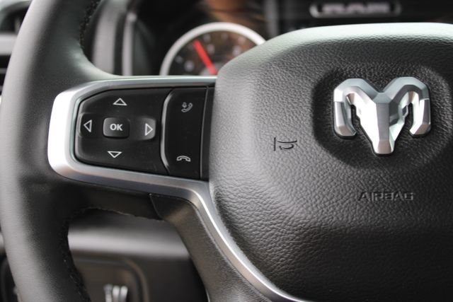 Used 2025 RAM 3500 Big Horn AWD/4WD image 34