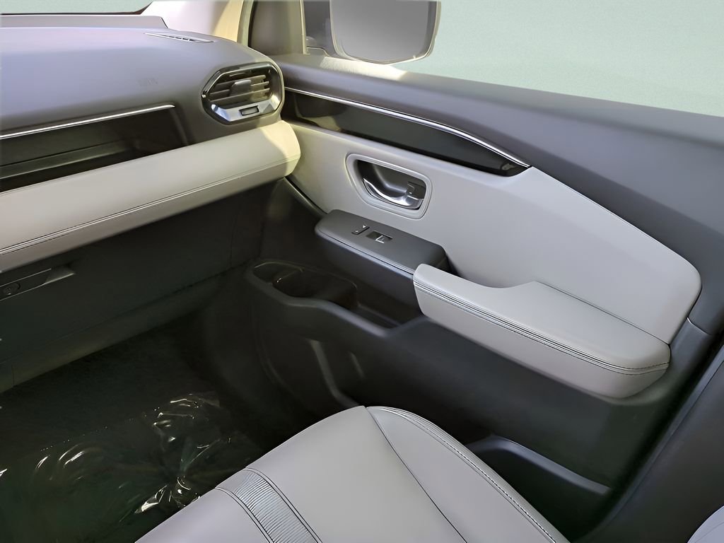 Used 2024 Honda Pilot Touring image 12