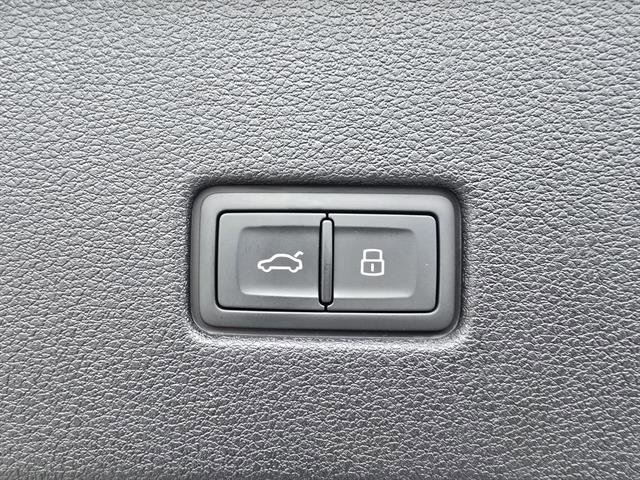 New 2025 Audi RS Q8 performance image 15