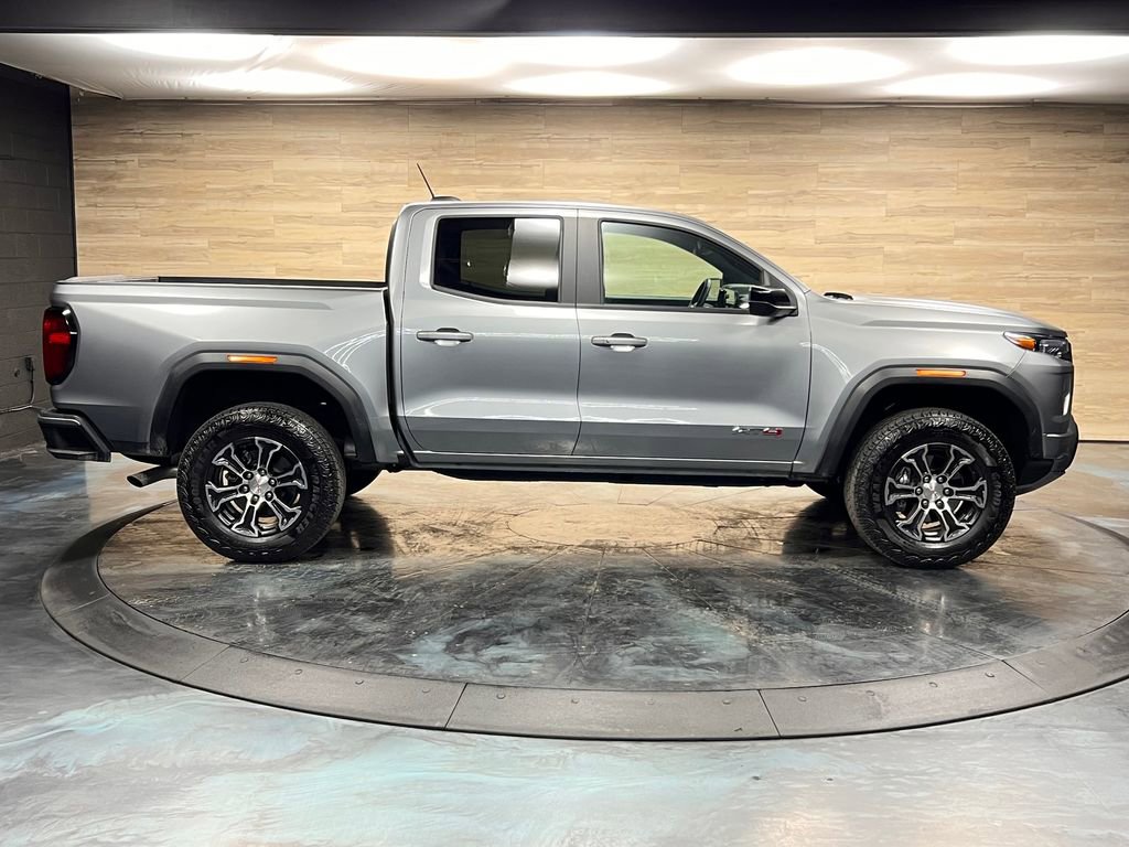 Used 2025 GMC Canyon AT4 w/ AT4 Premium Package image 29