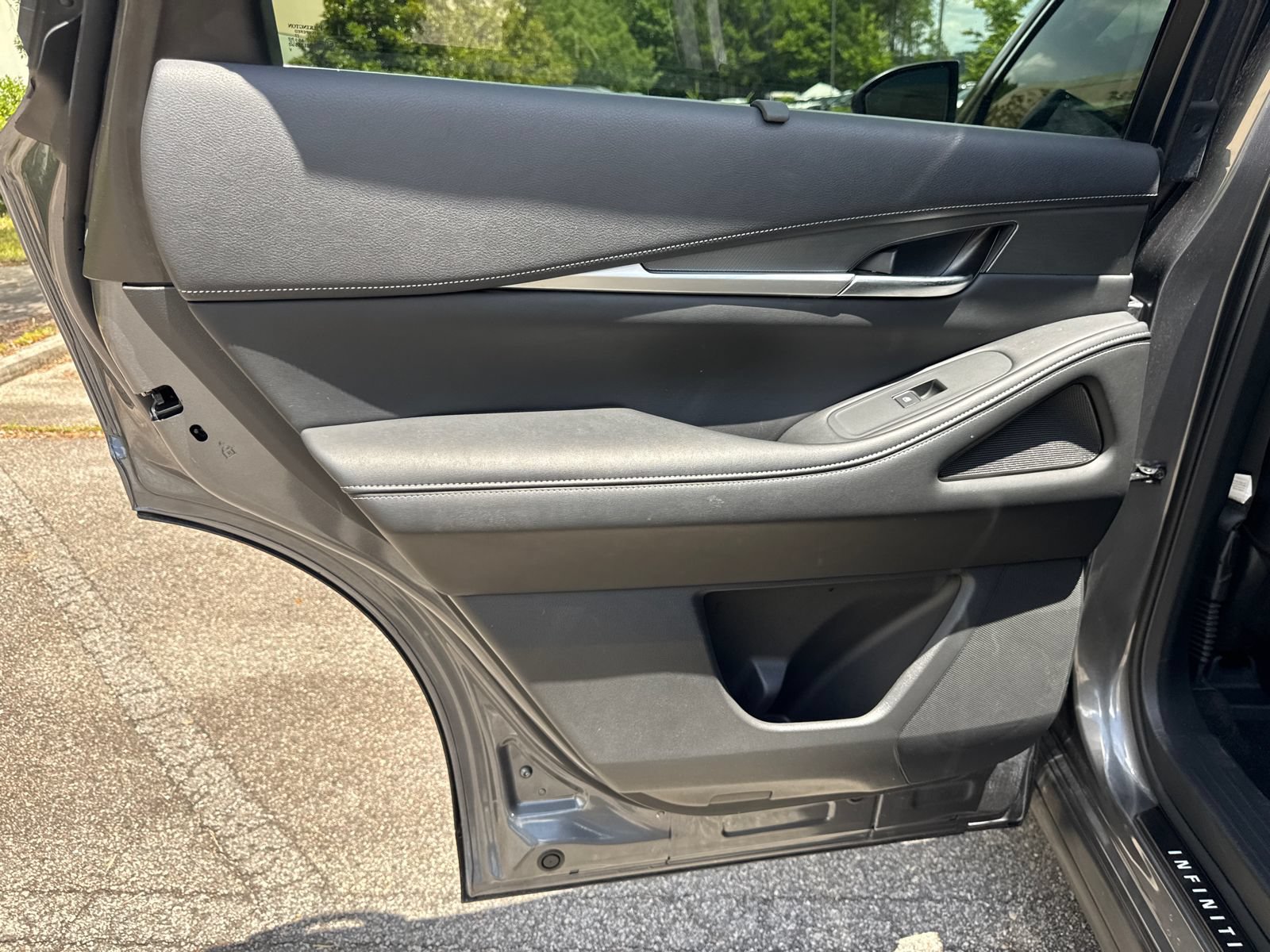 Used 2024 INFINITI QX60 Luxe w/ Cargo Package FWD image 22