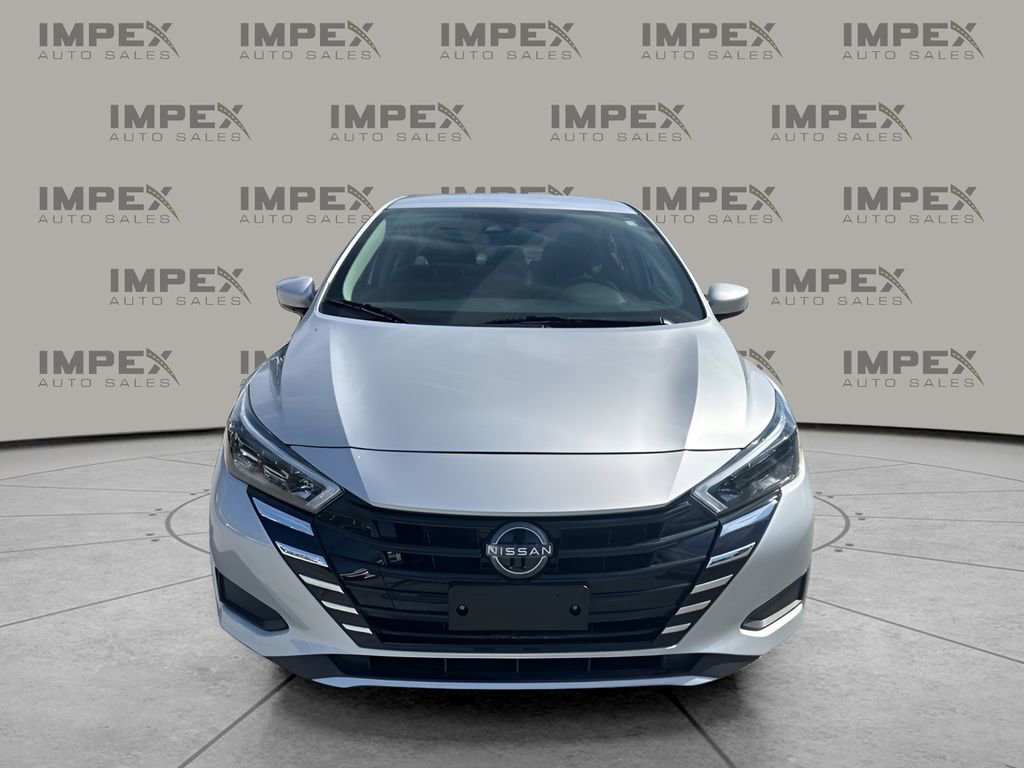 Used 2025 Nissan Versa SV image 8