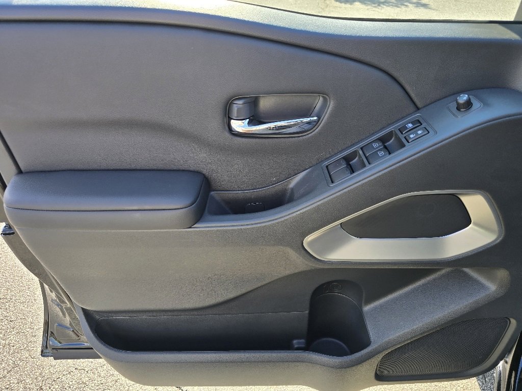 New 2026 Nissan Frontier SV image 7