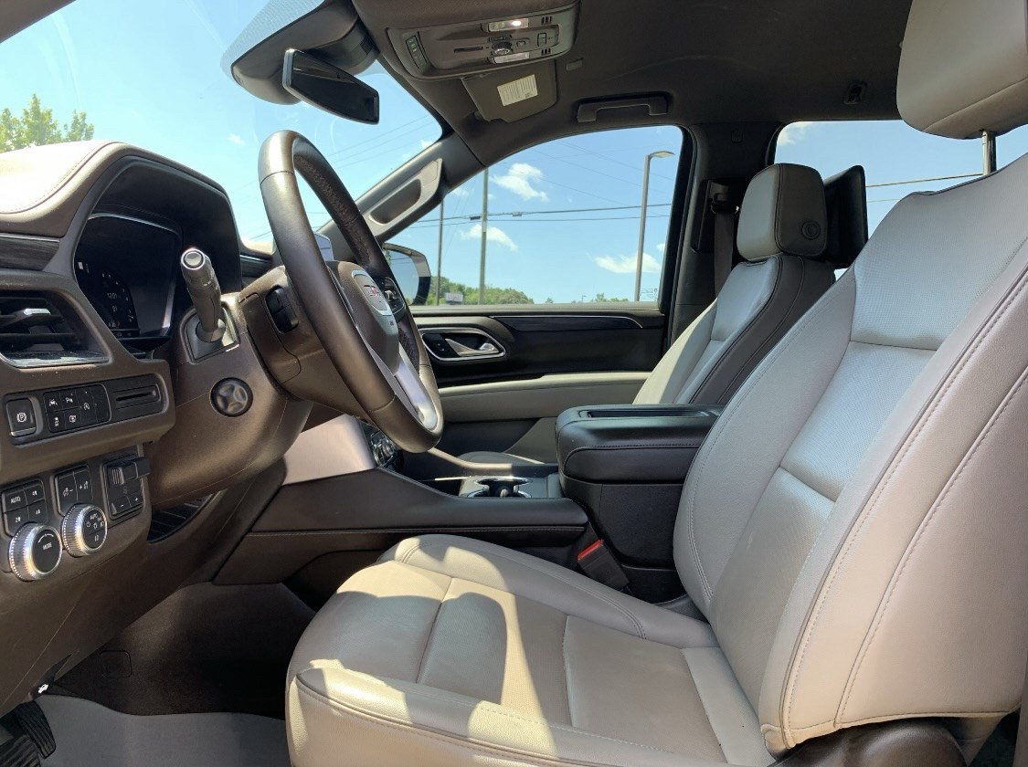 Used 2024 GMC Yukon XL SLT w/ SLT Luxury Package AWD/4WD image 16