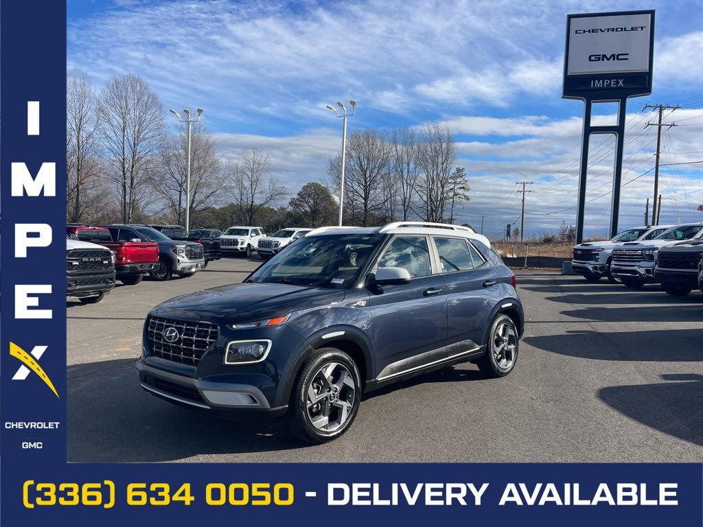 Used 2023 Hyundai Venue Limited image 1