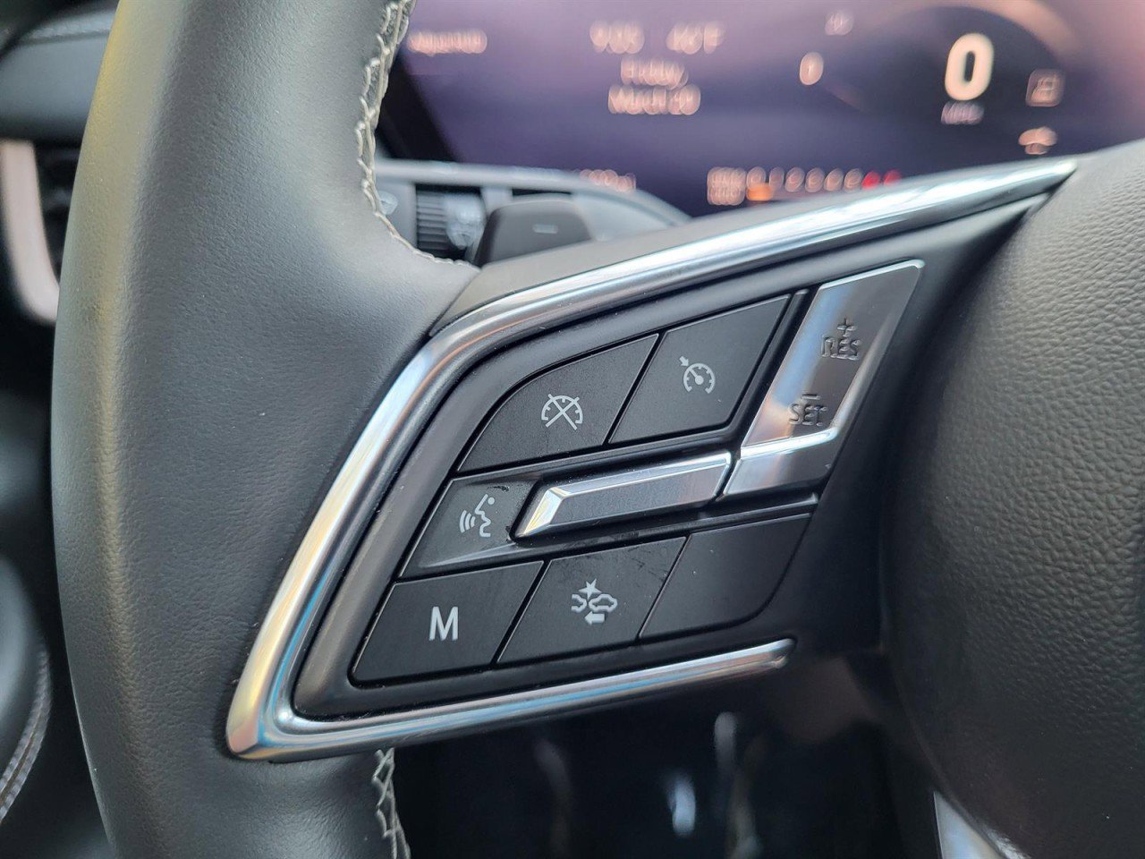 Used 2025 Buick Envision Sport Touring image 19
