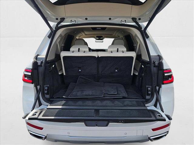 Certified 2023 BMW X7 xDrive40i image 6