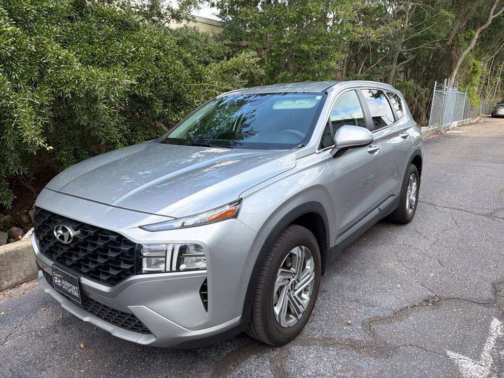 Used 2021 Hyundai Santa Fe SE FWD image 1