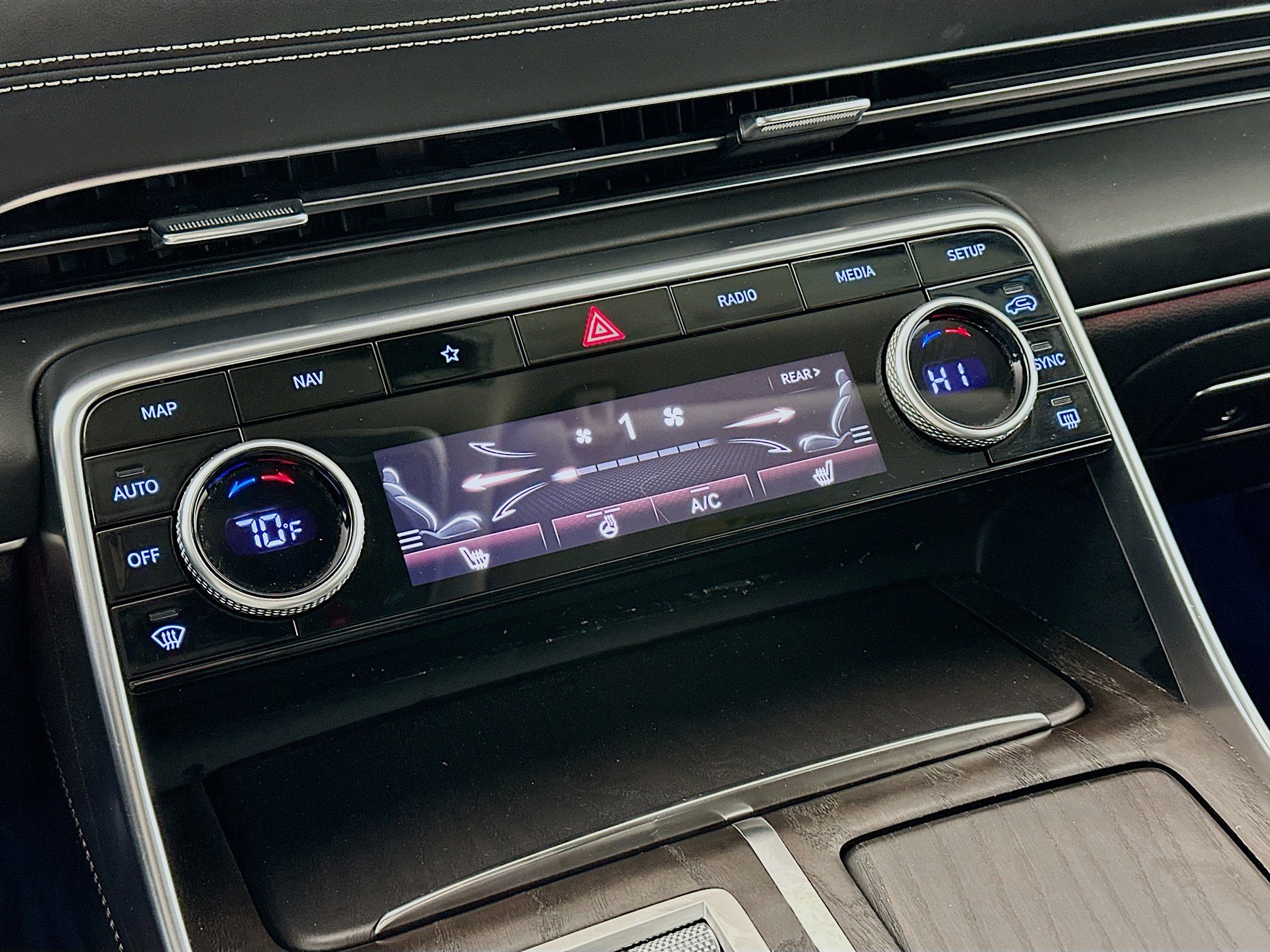 Used 2024 Genesis GV80 2.5T image 24