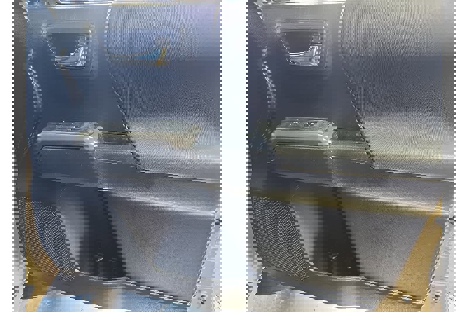 Used 2017 Toyota Tacoma TRD Off-Road image 14