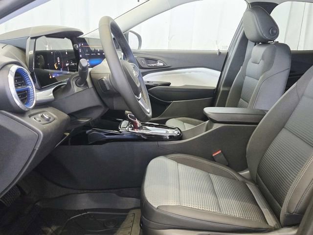 New 2026 Chevrolet Trax LT w/ Driver Confidence Package image 8