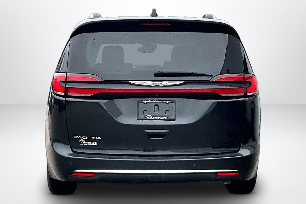 Used 2021 Chrysler Pacifica Touring-L image 6