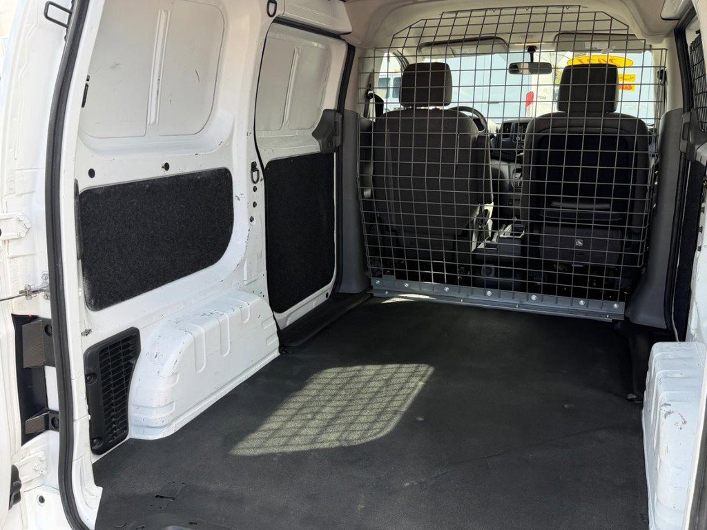 Used 2021 Nissan NV200 SV w/ Sliding Door Glass Package image 16