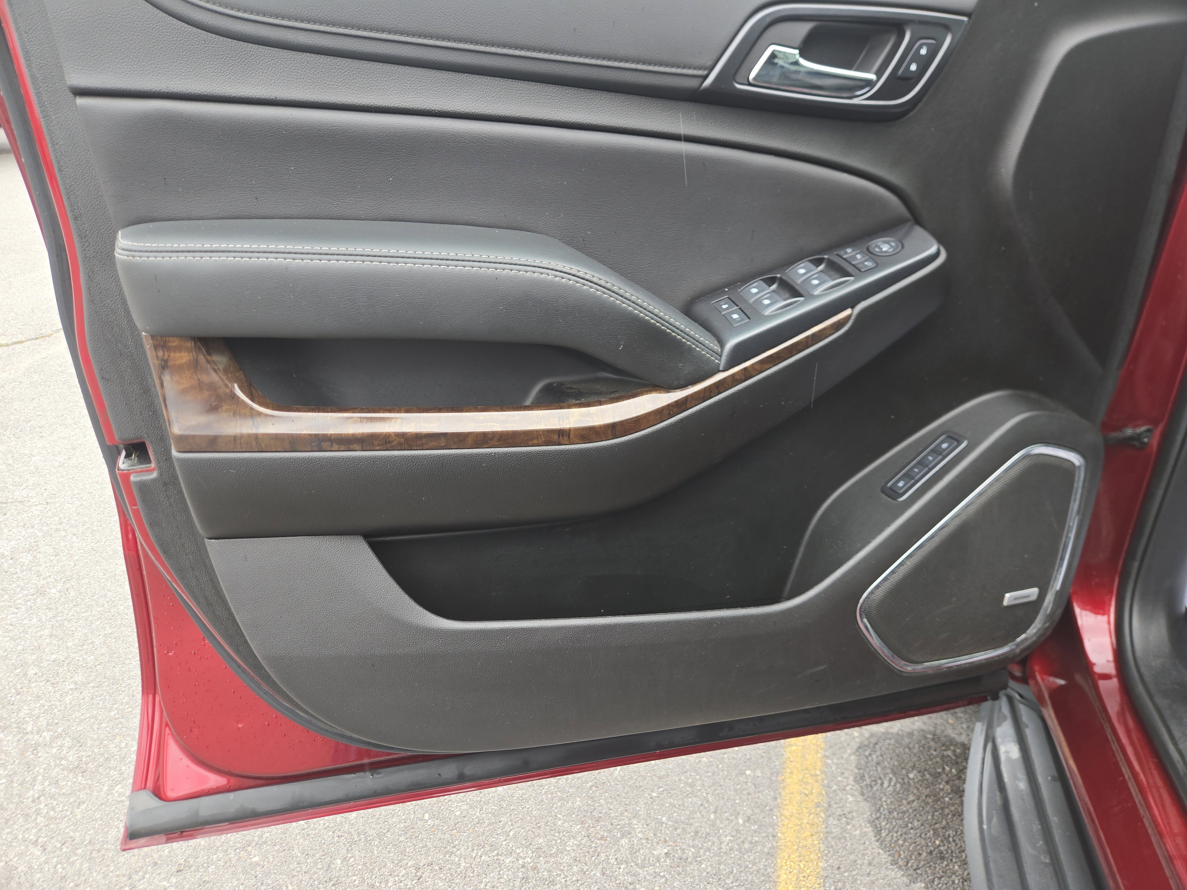 Used 2020 Chevrolet Tahoe LT image 16