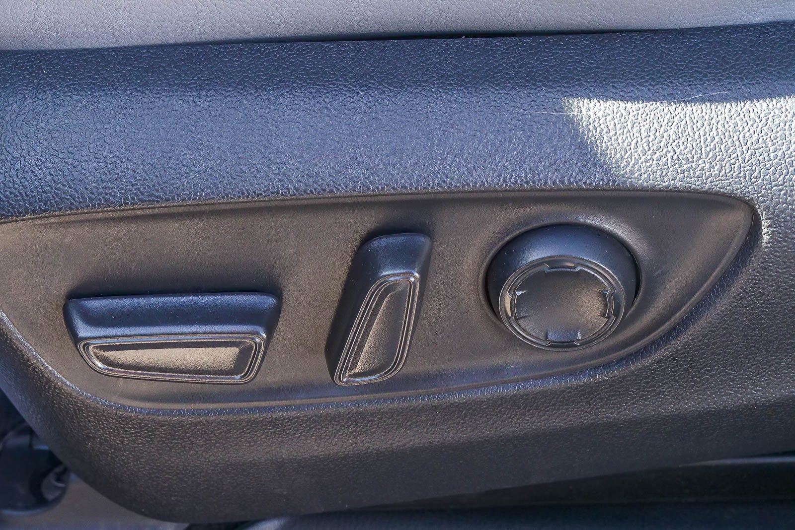 Used 2022 Toyota Sienna XLE image 20