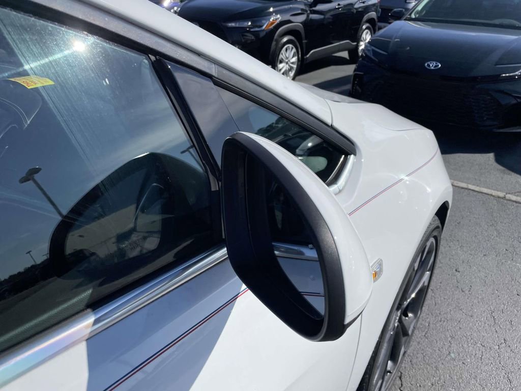 Used 2019 Buick Cascada Premium image 31