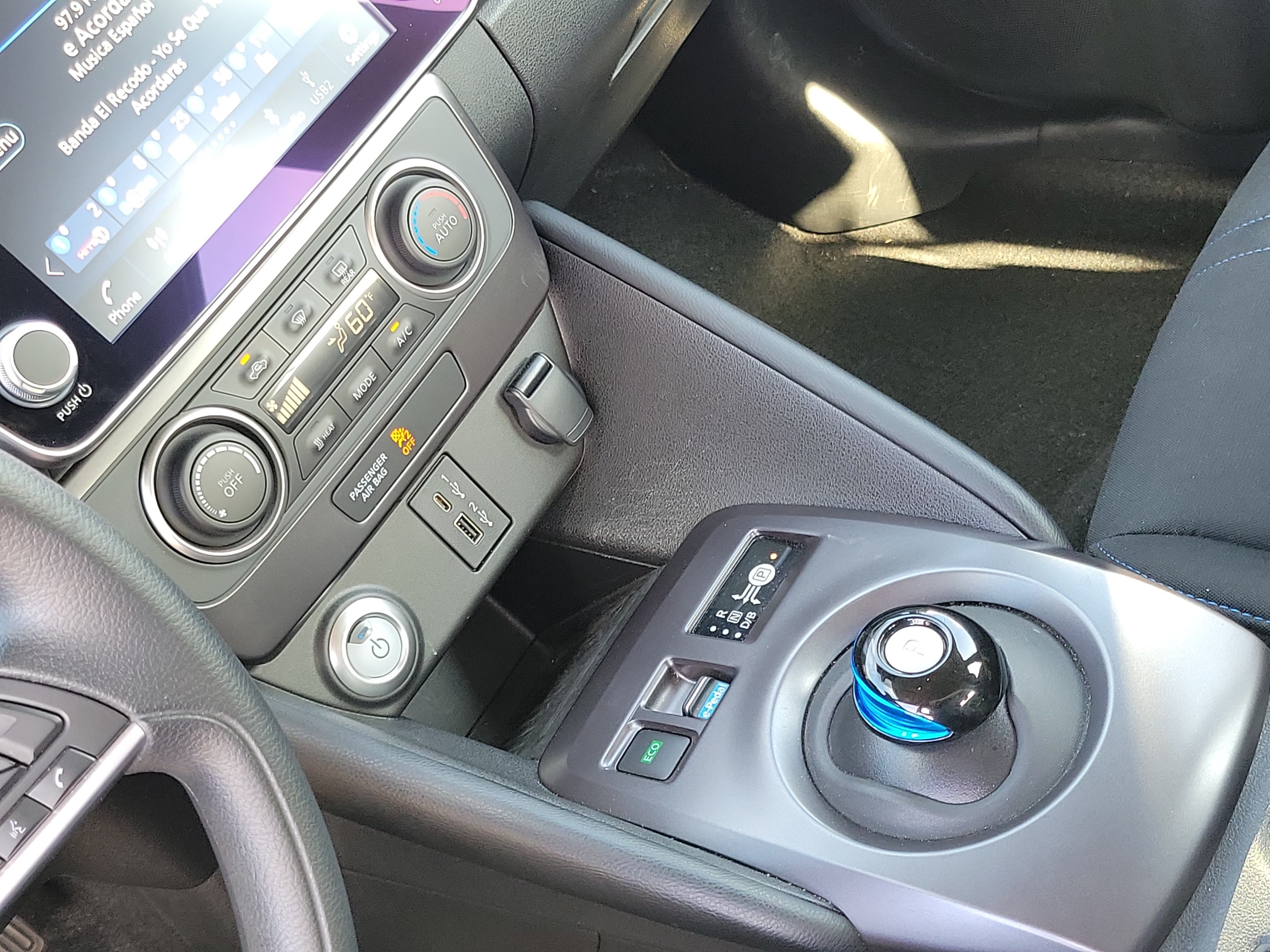 Used 2025 Nissan Leaf S FWD image 15