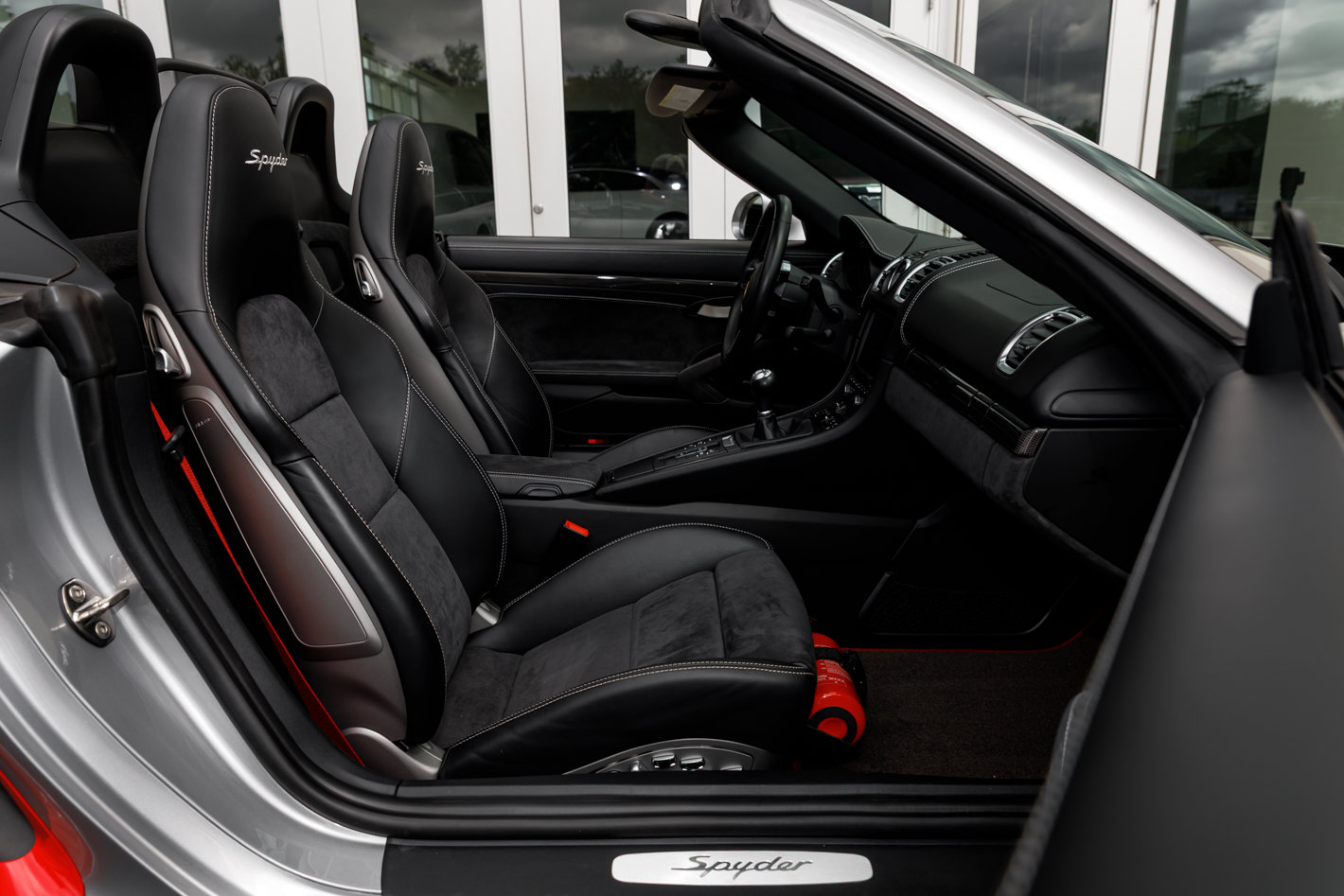 Used 2016 Porsche Boxster Spyder RWD image 38