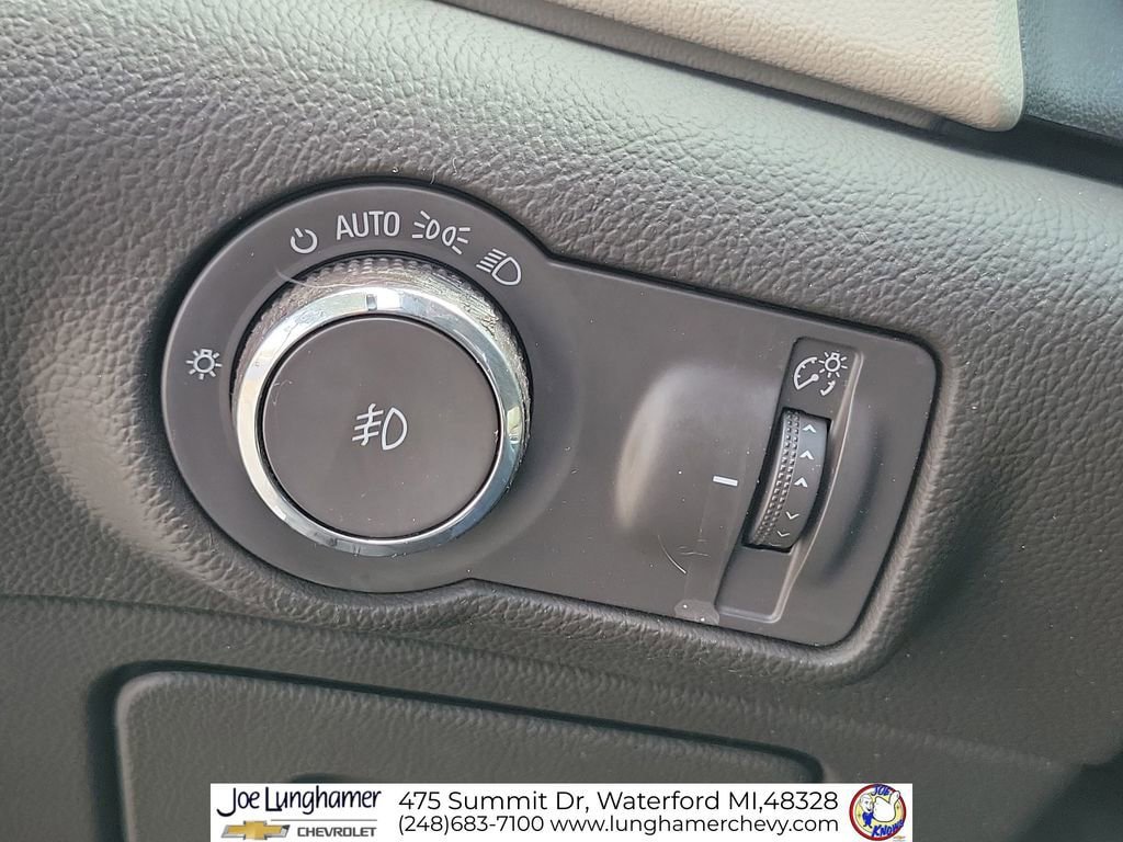 Used 2013 Buick Verano Leather FWD image 17