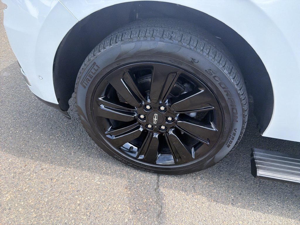 Certified 2023 Lincoln Navigator Black Label AWD/4WD image 31
