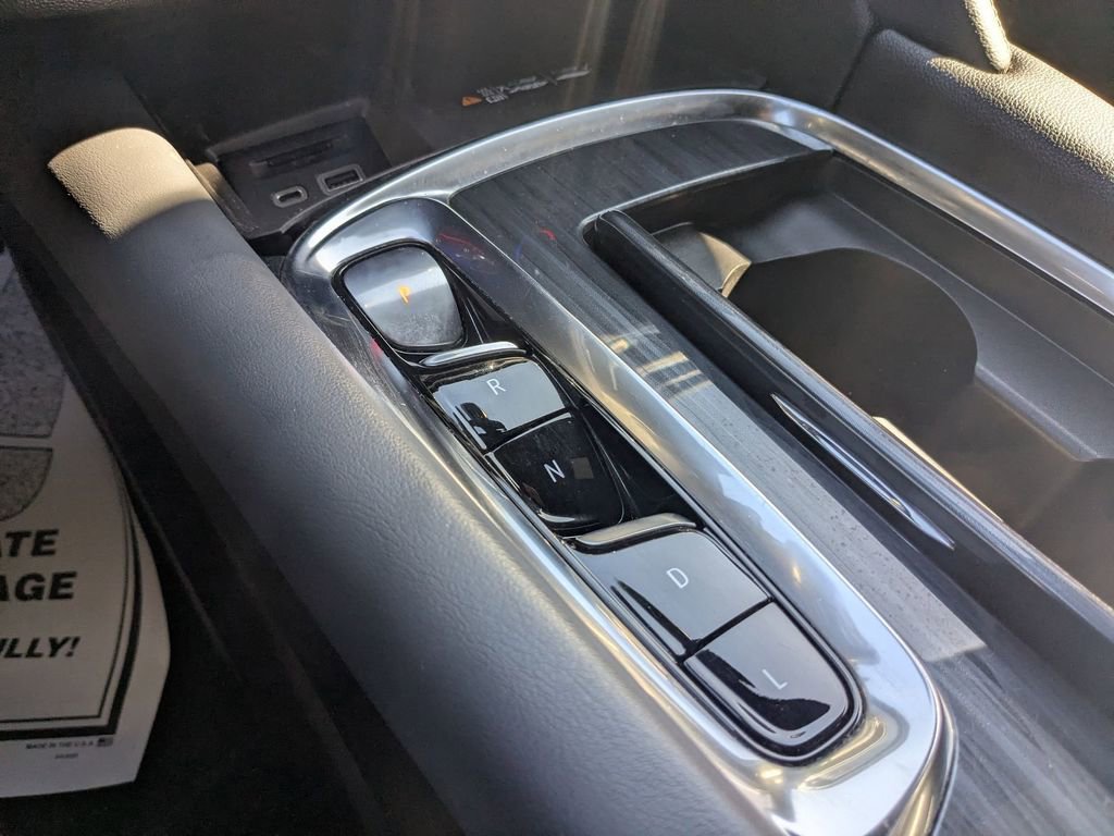 Used 2024 Buick Enclave Premium image 19