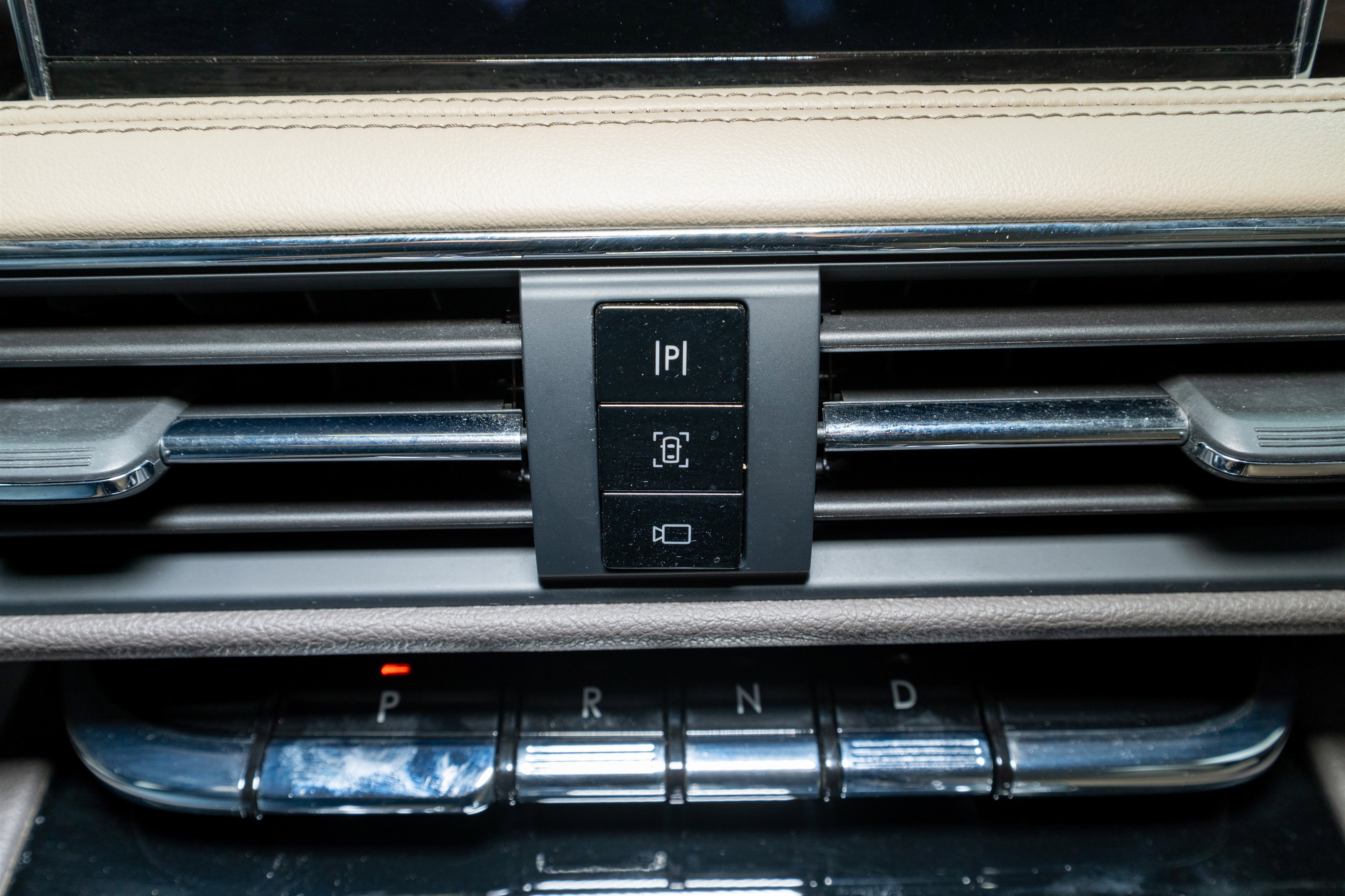 Used 2020 Lincoln Corsair Reserve w/ Elements Package image 24