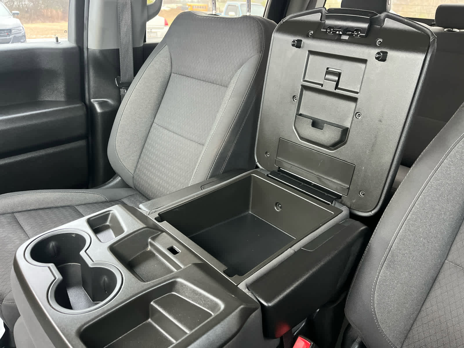 Used 2024 Chevrolet Silverado 2500 Custom w/ Custom Value Package image 29