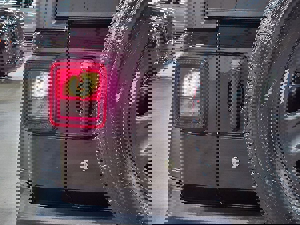 Used 2020 Jeep Wrangler Unlimited Sport image 20