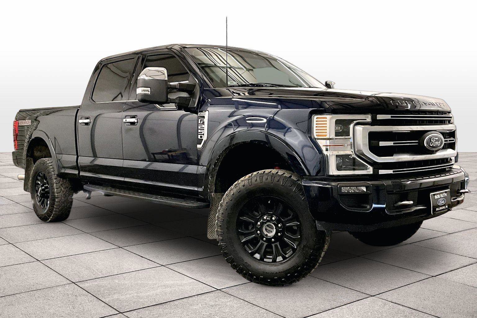 Used 2022 Ford F250 Platinum w/ Tremor Off-Road Package image 2