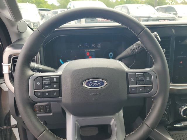 Used 2025 Ford F350 Lariat w/ Lariat Ultimate Package AWD/4WD image 11