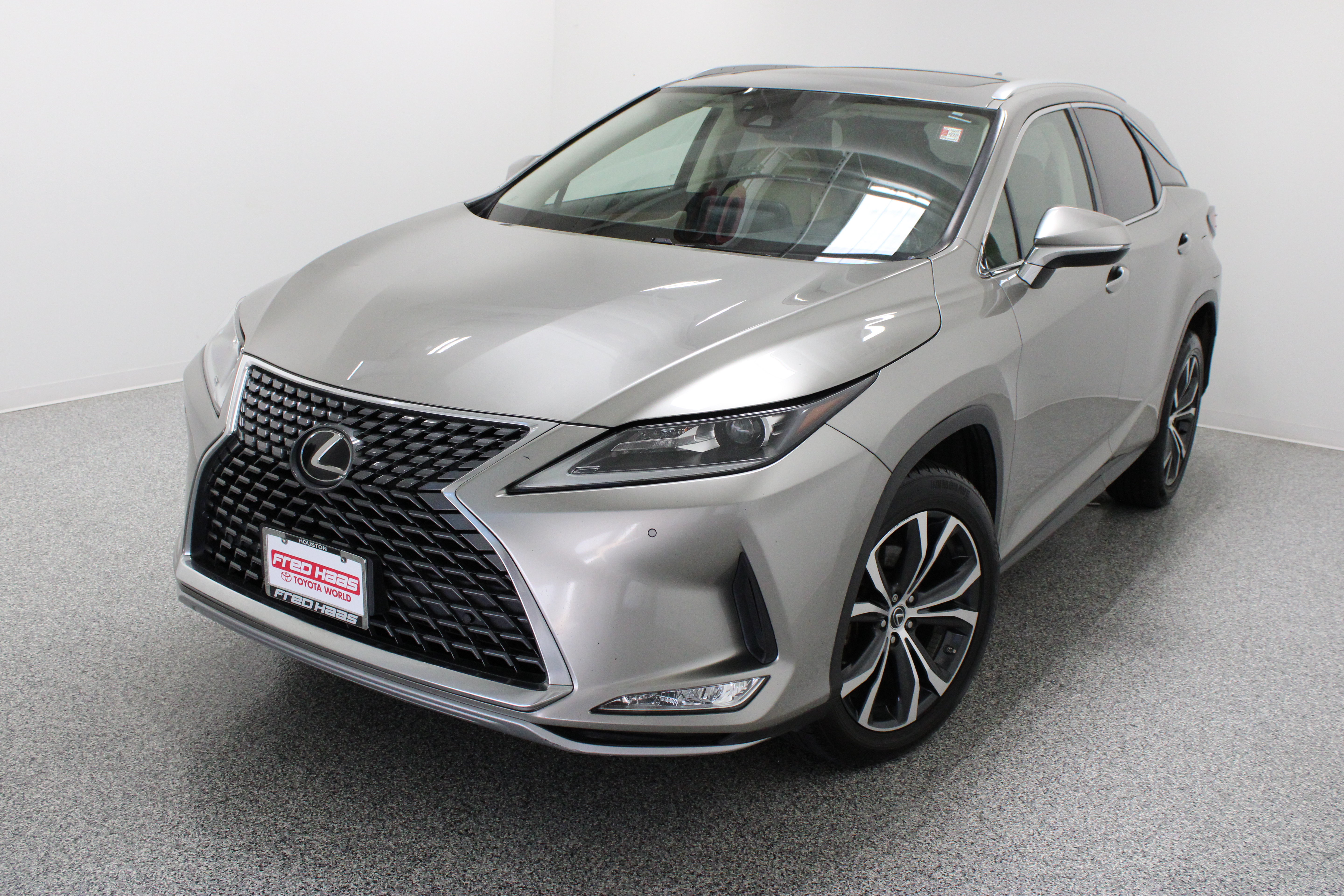 Used 2022 Lexus RX 350 FWD w/ Premium Package image 2
