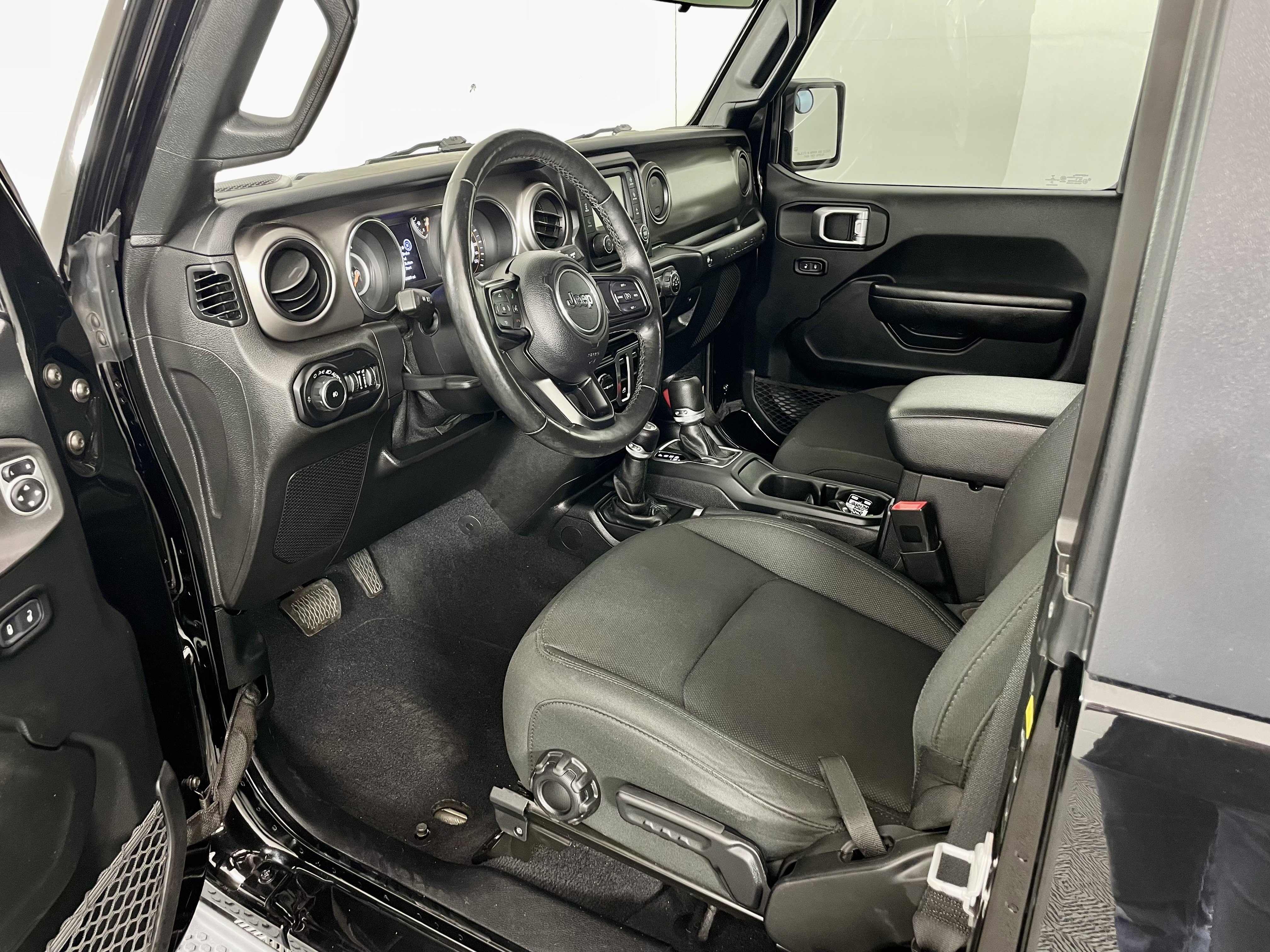 Used 2020 Jeep Wrangler Sport S image 11