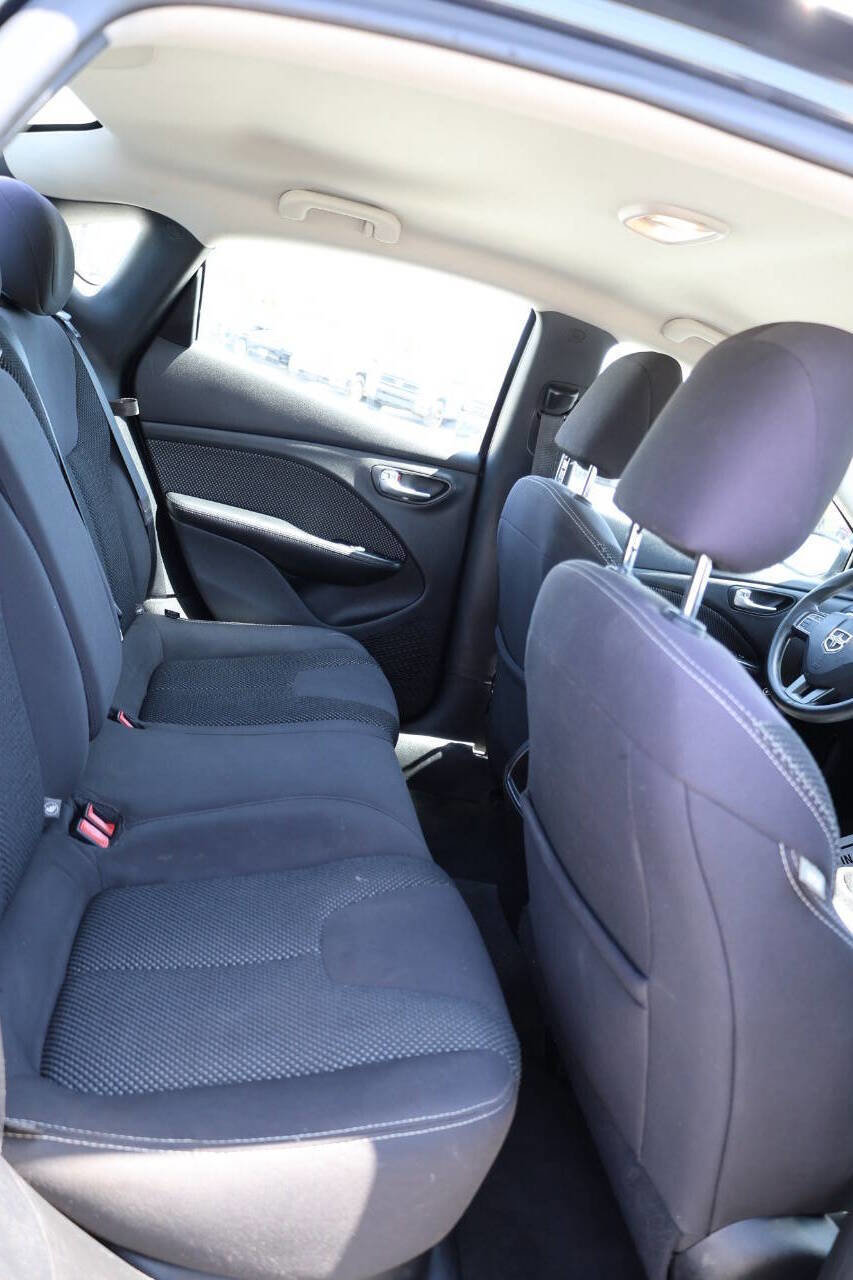 Used 2014 Dodge Dart SXT FWD image 15